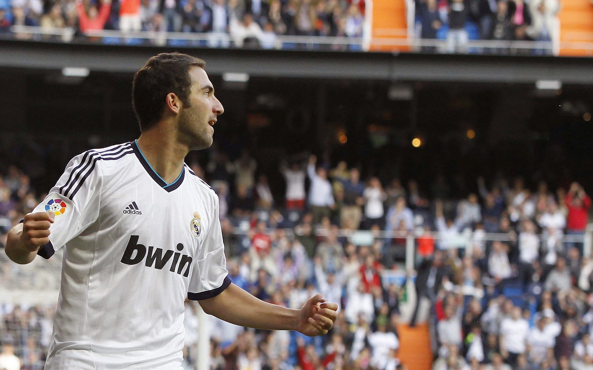 西甲巴萨不敌毕尔巴鄂,登贝莱因伤退场,登贝莱巴萨转会费