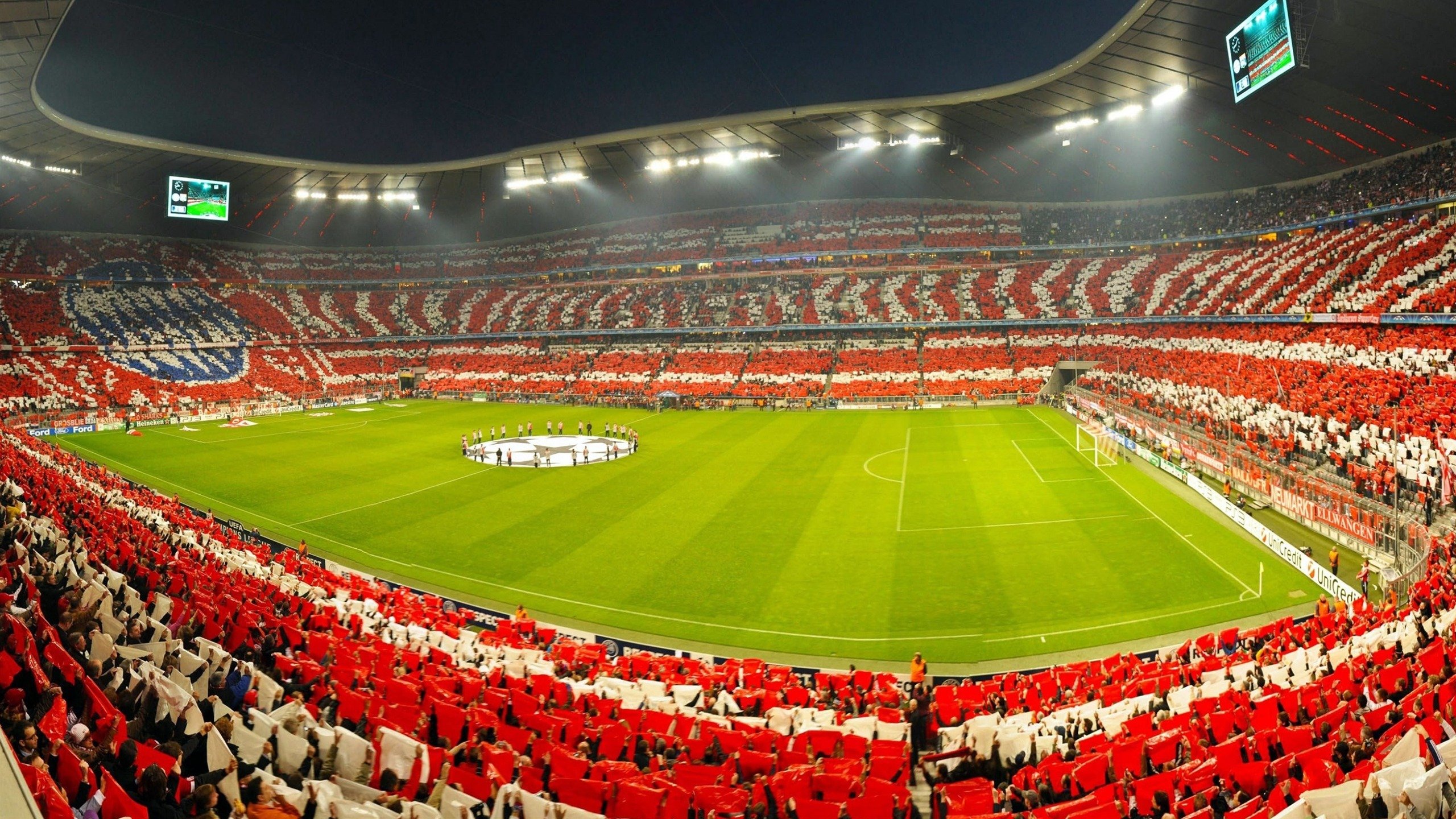 “法甲豪门激战正酣，争夺榜首宝座”，法甲 豪门